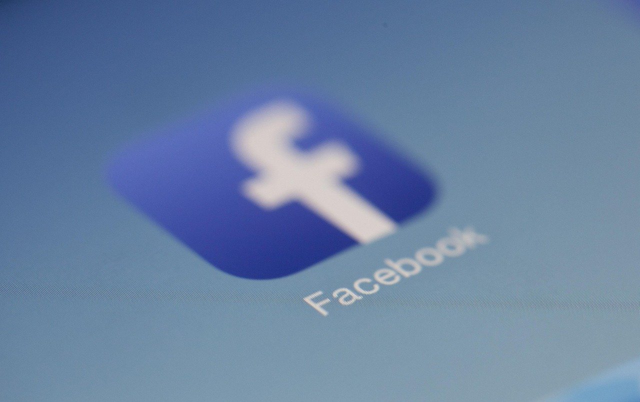 twitter, facebook, together, exchange of information, instagram, whatsapp, privacy policy, mobile, blog, to blog, phone, information, community, networked, networking, global, receive, send, make a phone call, call up, call, social media, web 2 0, facebook, facebook, facebook, facebook, facebook